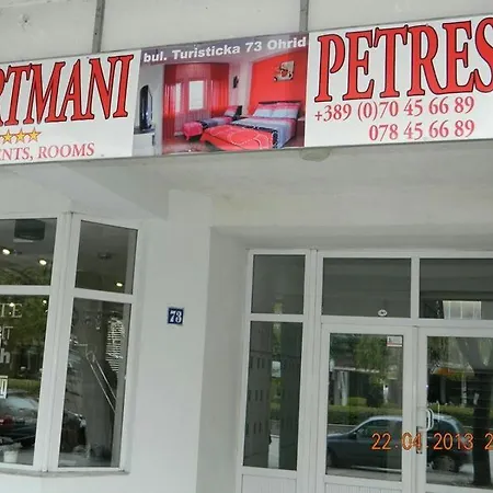 Apartment Petreski 1 *